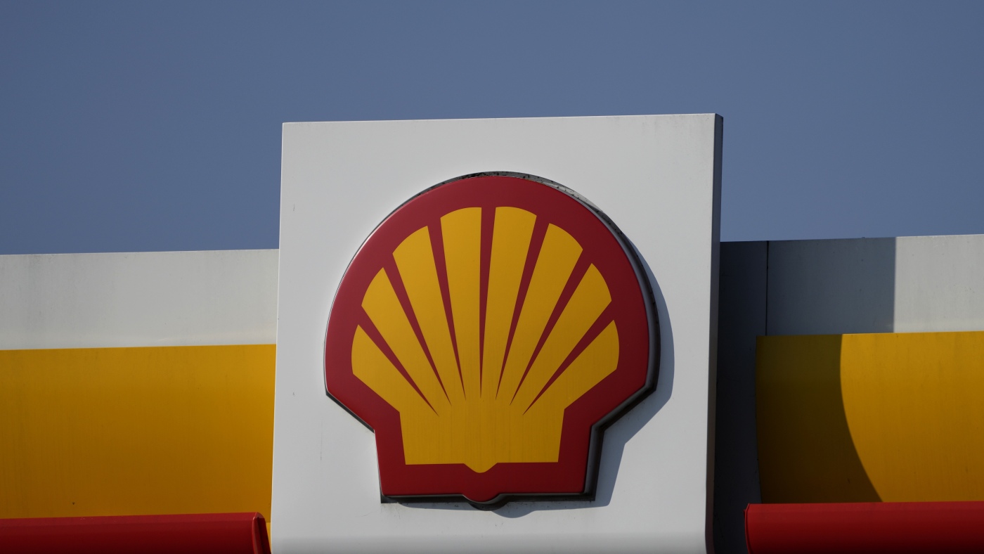 Dutch appeals court overturns climate ruling against Shell : NPR