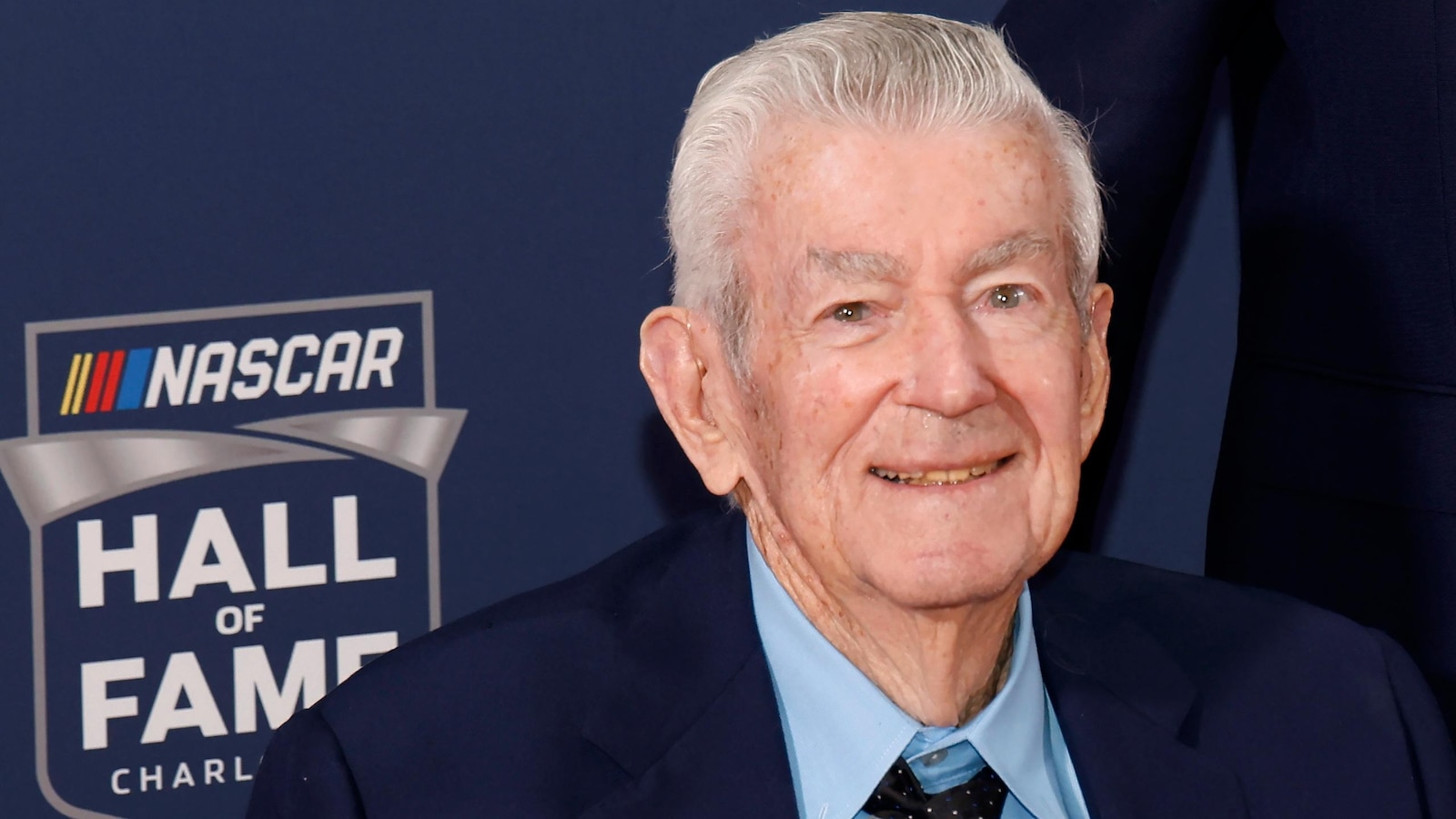 Bobby Allison, NASCAR Hall of Famer, 3-time Daytona 500 winner, dies at 86